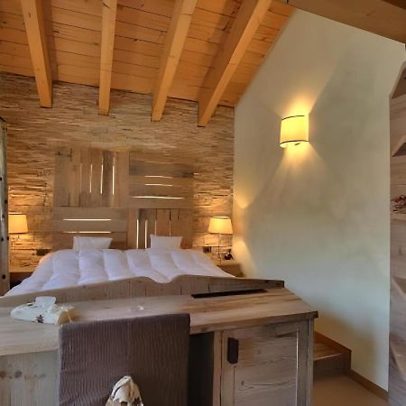 Hotel Bait De Angial Лівіньо Екстер'єр фото